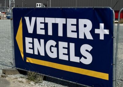 Au&szlig;enwerbung durch W2 Werbung - Impressionen bei einem Kunden vor Ort