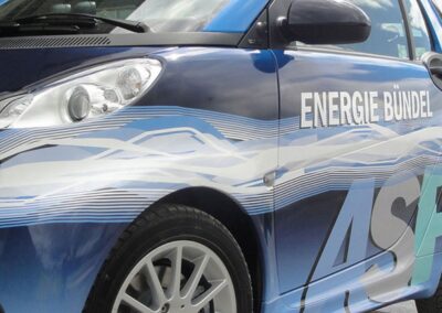 W2 Werbung Referenz f&uuml;r Fahrzeugfolierung eines PKW 10