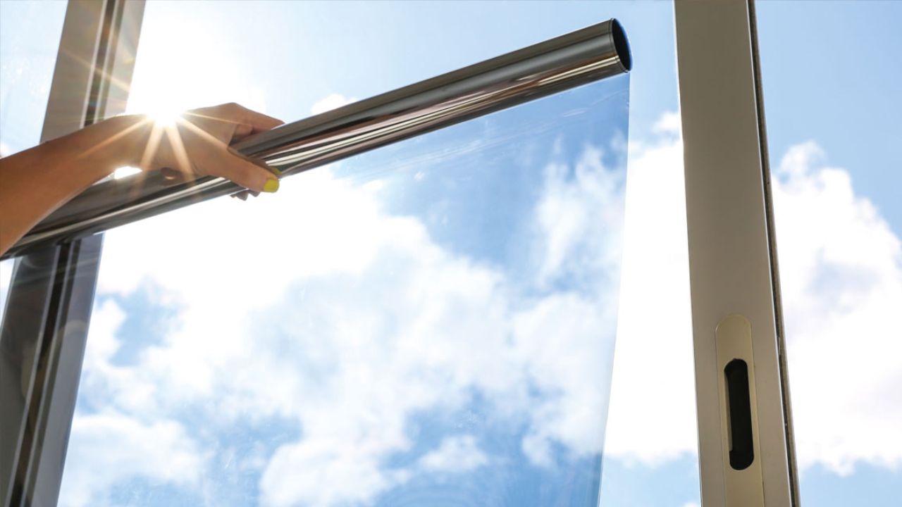 Spezialfolien aller Art in Paderborn - Sonnenschutzfolien, Sichtschutzfolien und mehr